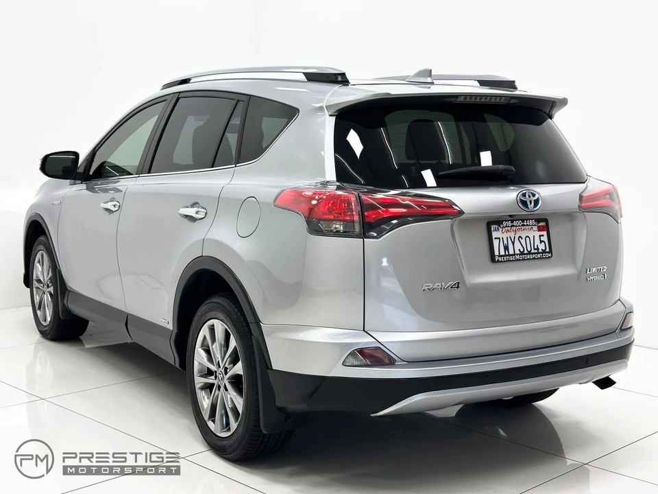 2017 Toyota RAV4 4th Gen - Image 12 of 21