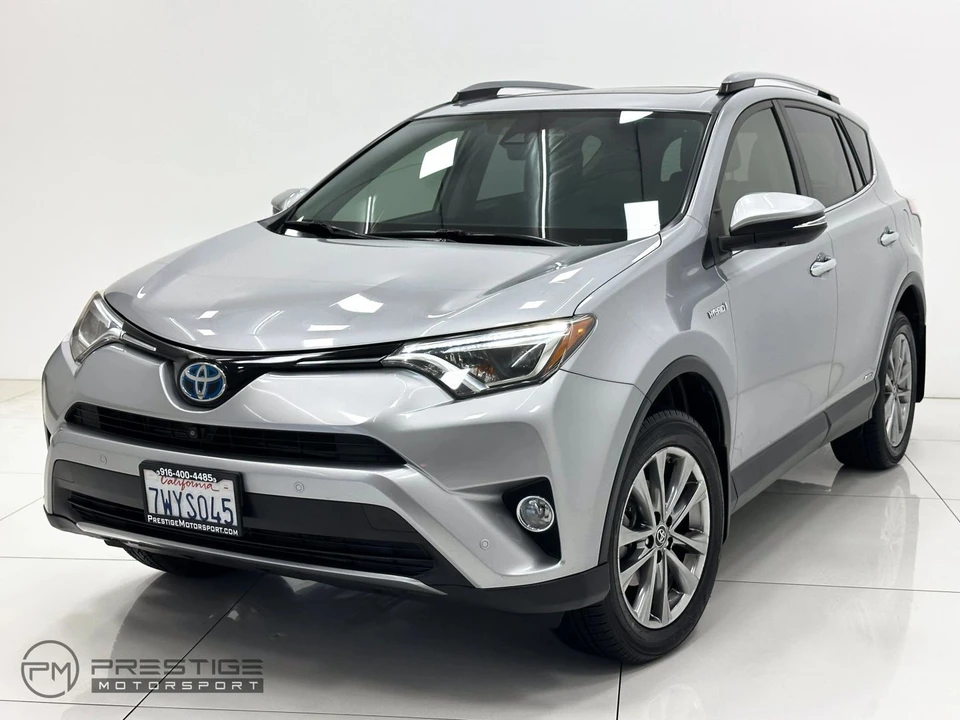 2017 Toyota RAV4 4th Gen - Image 3 of 21