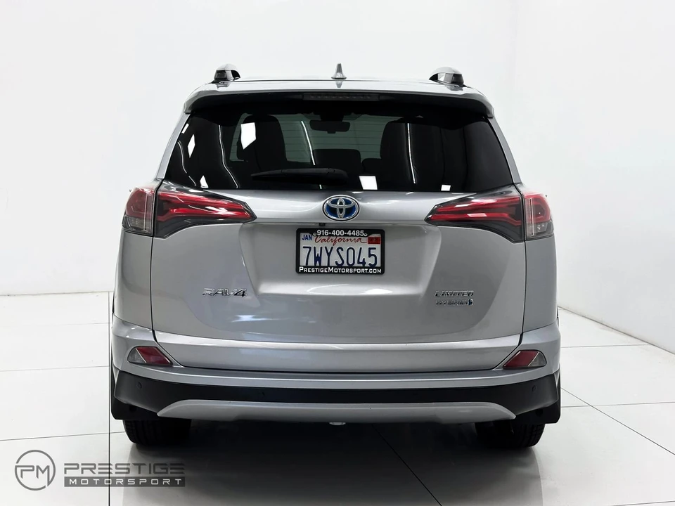 2017 Toyota RAV4 4th Gen - Image 5 of 21