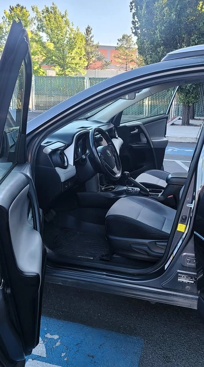 2017 Toyota RAV4 4th Gen - Image 10 of 15