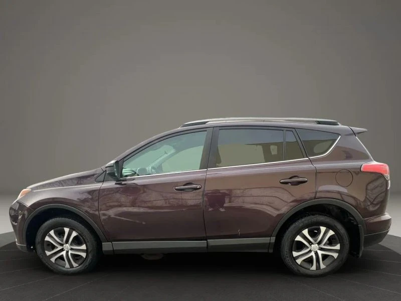 2017 Toyota RAV4 4th Gen - Image 8 of 12