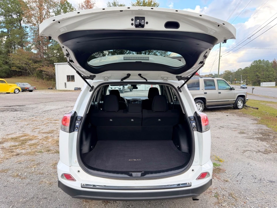 2017 Toyota RAV4 4th Gen - Image 17 of 21