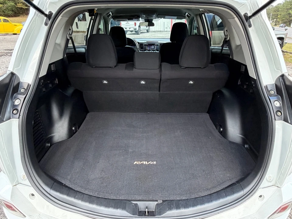2017 Toyota RAV4 4th Gen - Image 18 of 21