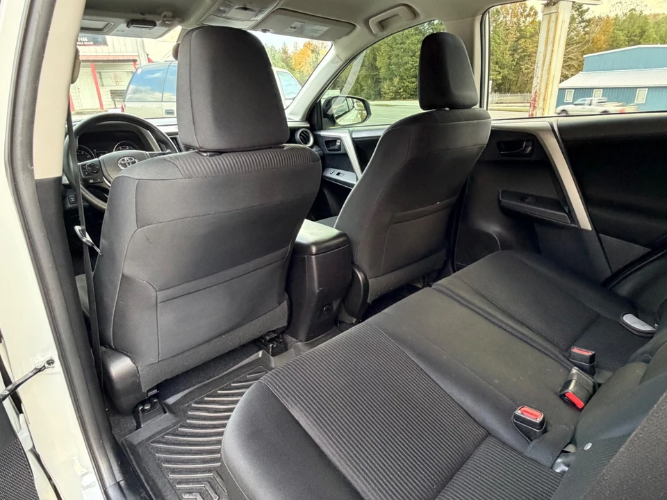 2017 Toyota RAV4 4th Gen - Image 15 of 21