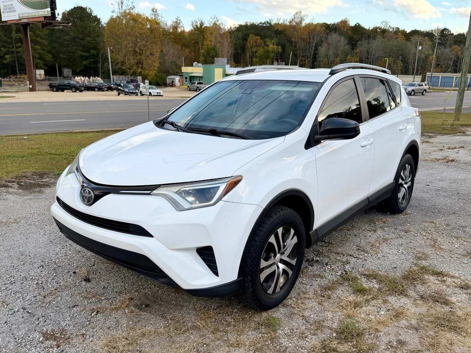 2017 Toyota RAV4 4th Gen - Image 3 of 21