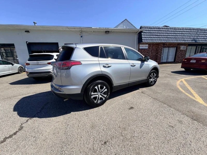 2017 Toyota RAV4 4th Gen - Image 8 of 12