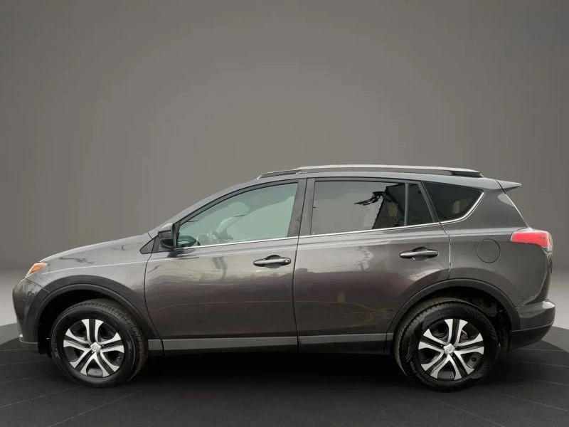 2017 Toyota RAV4 4th Gen - Image 8 of 12