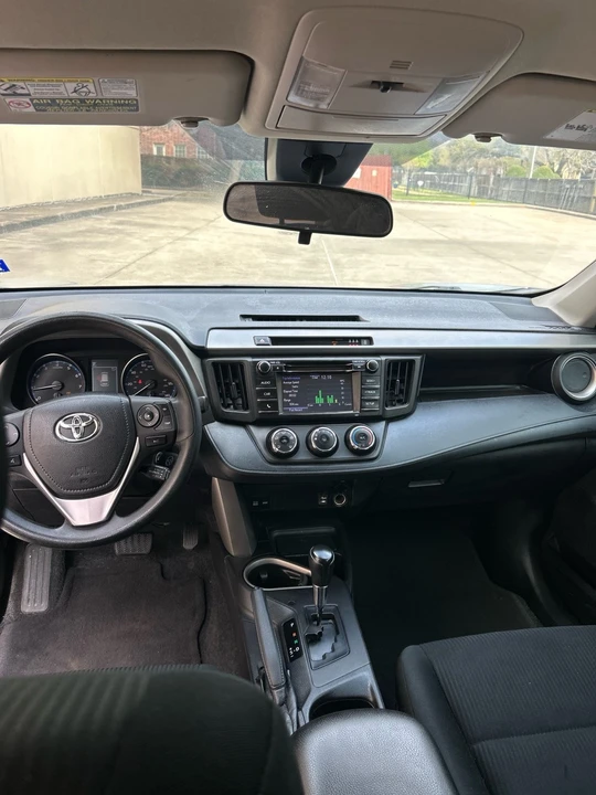 2017 Toyota RAV4 4th Gen - Image 19 of 21