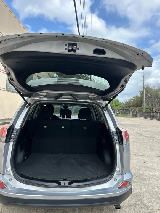 2017 Toyota RAV4 4th Gen - Image 15 of 21