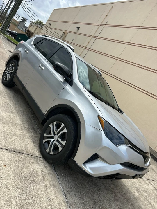 2017 Toyota RAV4 4th Gen - Image 8 of 21