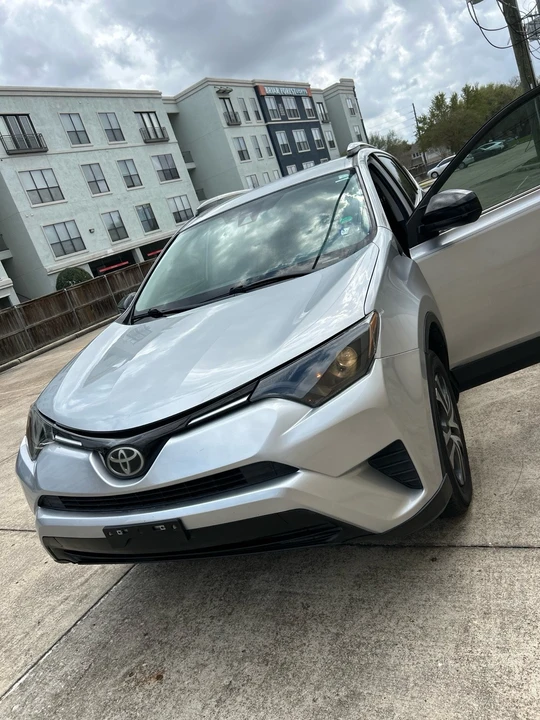 2017 Toyota RAV4 4th Gen - Image 2 of 21