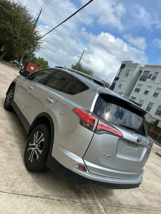 2017 Toyota RAV4 4th Gen - Image 13 of 21