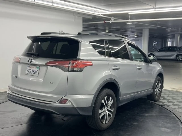 2017 Toyota RAV4 4th Gen - Image 4 of 9