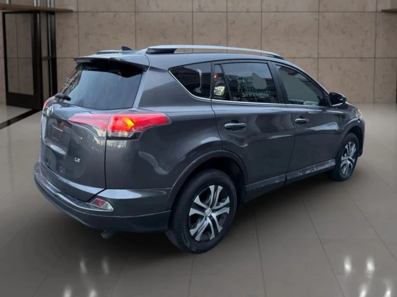2017 Toyota RAV4 4th Gen - Image 6 of 12