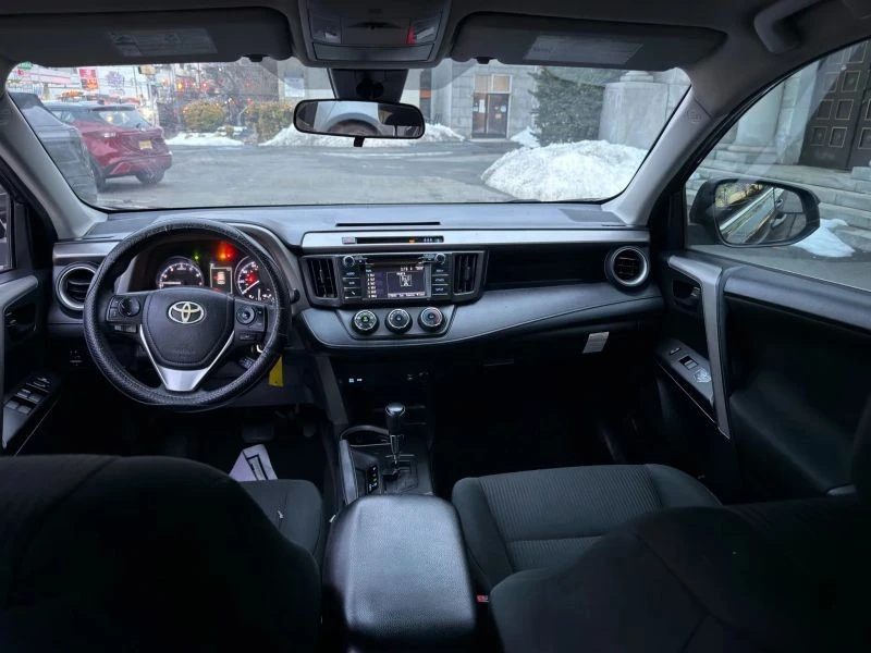 2017 Toyota RAV4 4th Gen - Image 9 of 12