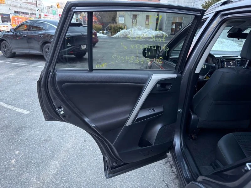 2017 Toyota RAV4 4th Gen - Image 11 of 12