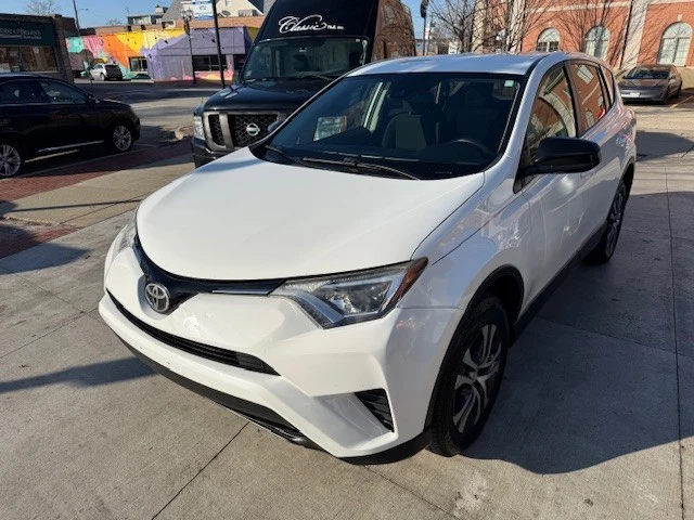 2017 Toyota RAV4 4th Gen - Image 11 of 14