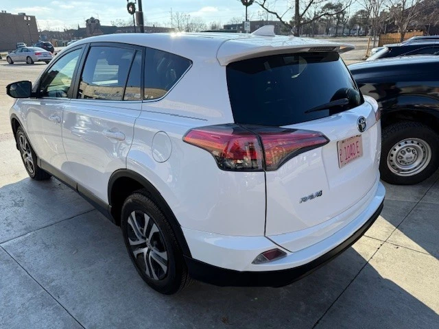 2017 Toyota RAV4 4th Gen - Image 7 of 14