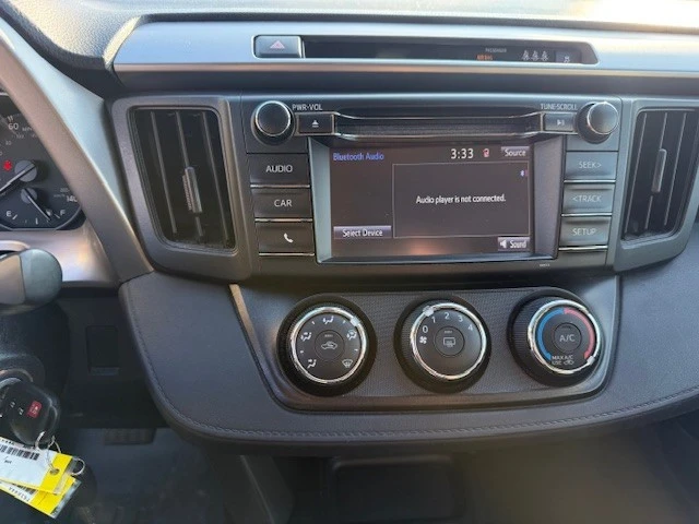 2017 Toyota RAV4 4th Gen - Image 9 of 14
