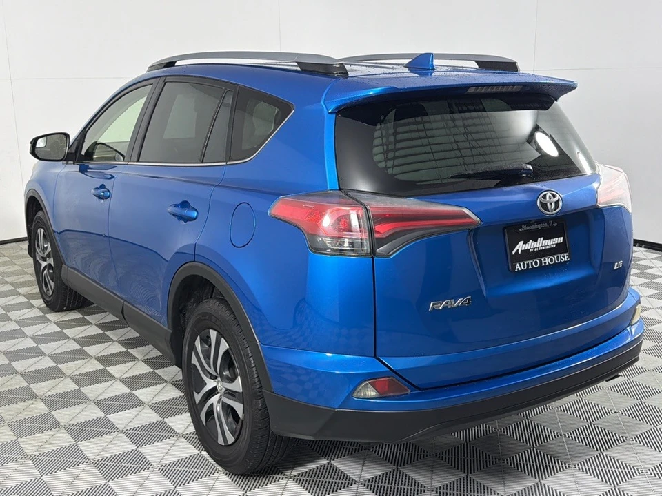2017 Toyota RAV4 4th Gen - Image 7 of 21