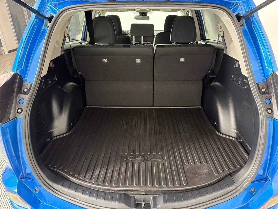 2017 Toyota RAV4 4th Gen - Image 21 of 21