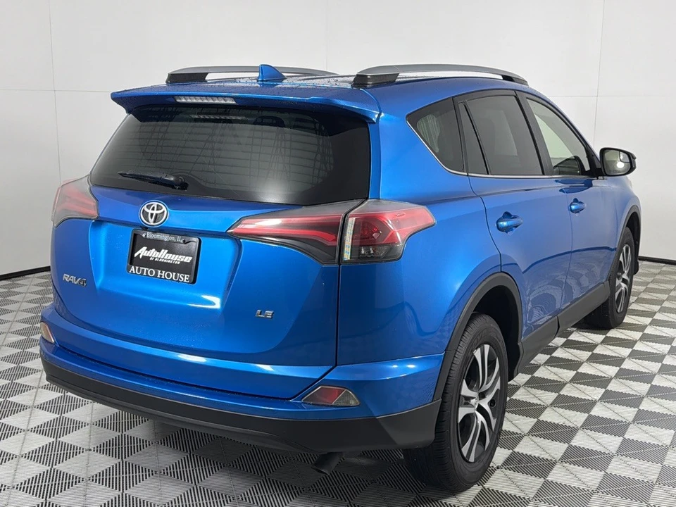 2017 Toyota RAV4 4th Gen - Image 5 of 21