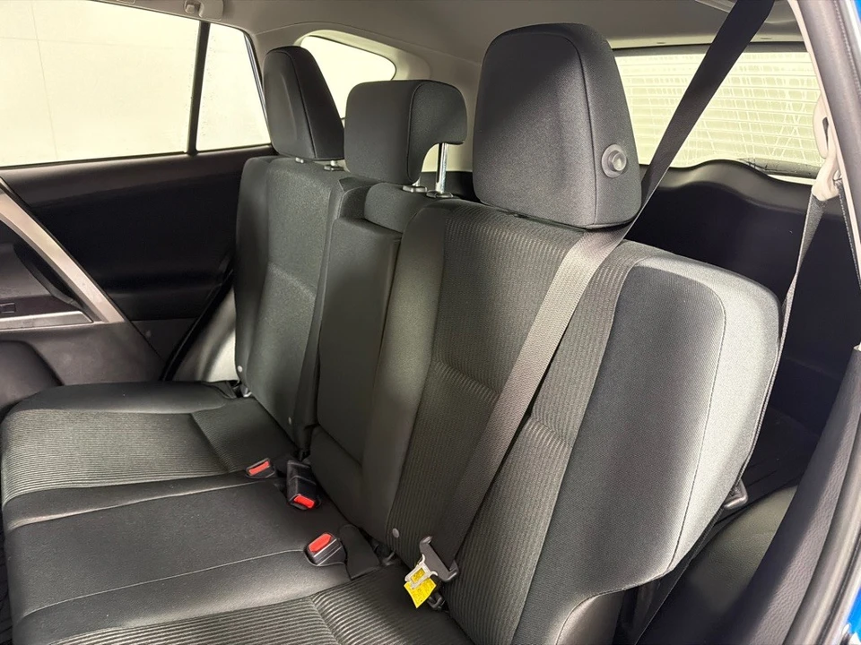 2017 Toyota RAV4 4th Gen - Image 20 of 21
