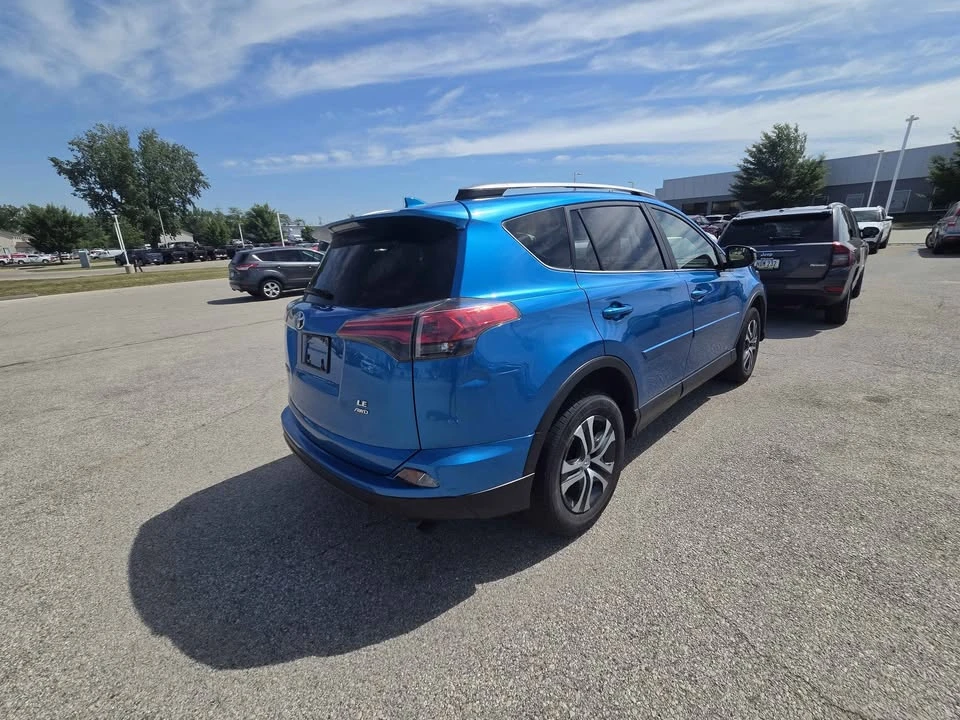 2017 Toyota RAV4 4th Gen - Image 3 of 8