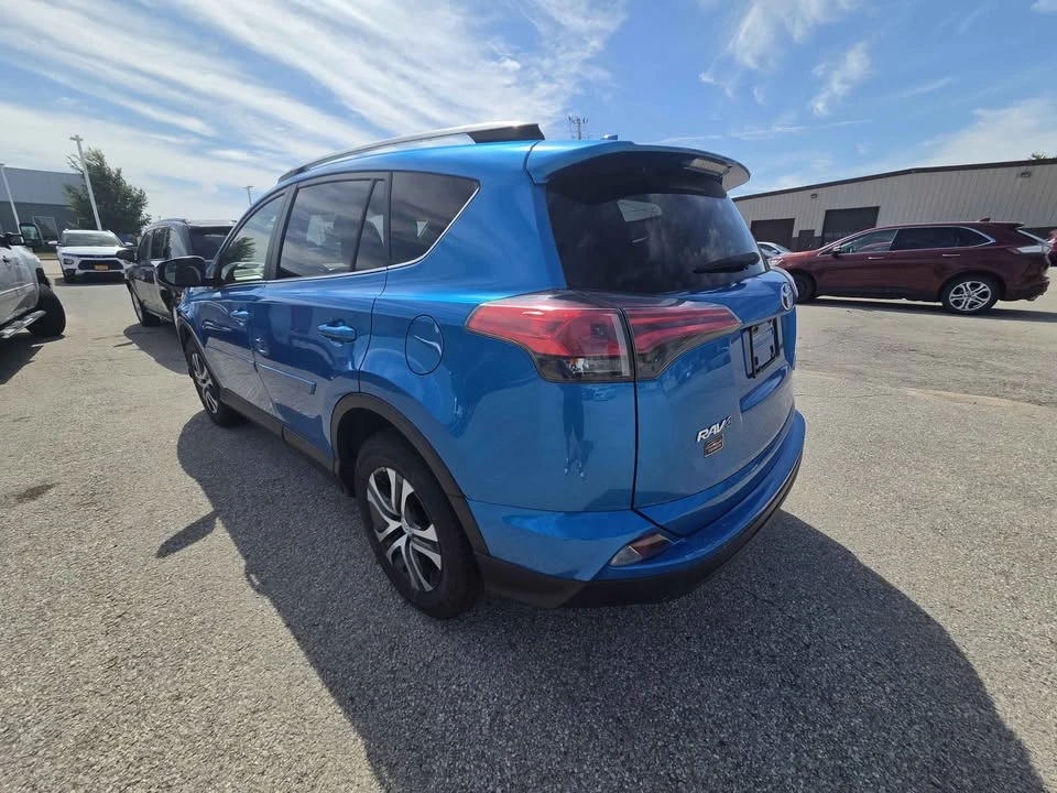 2017 Toyota RAV4 4th Gen - Image 4 of 8