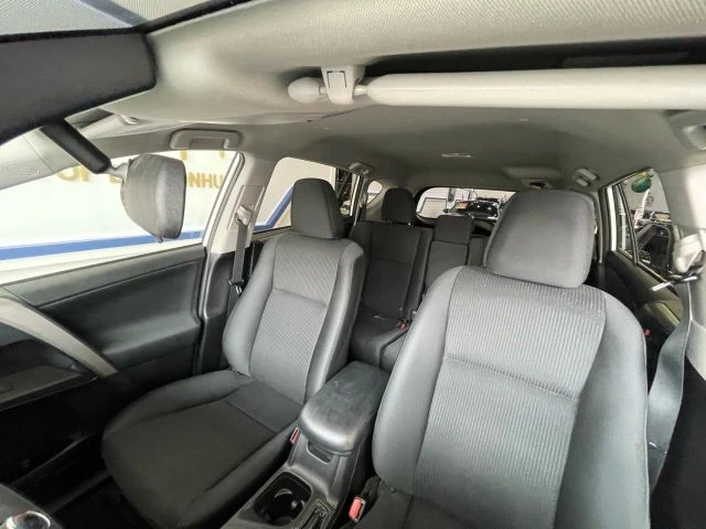 2017 Toyota RAV4 4th Gen - Image 17 of 21