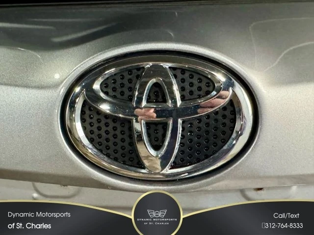 2017 Toyota RAV4 4th Gen - Image 12 of 21