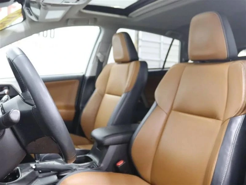 2017 Toyota RAV4 4th Gen - Image 11 of 12