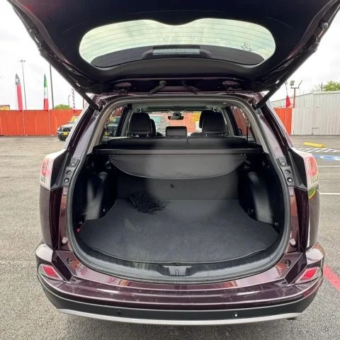 2017 Toyota RAV4 4th Gen - Image 8 of 16
