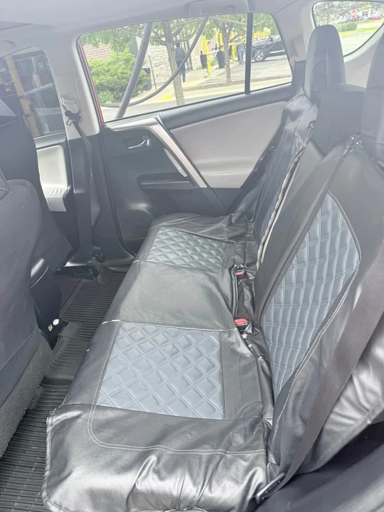 2017 Toyota RAV4 4th Gen - Image 6 of 12