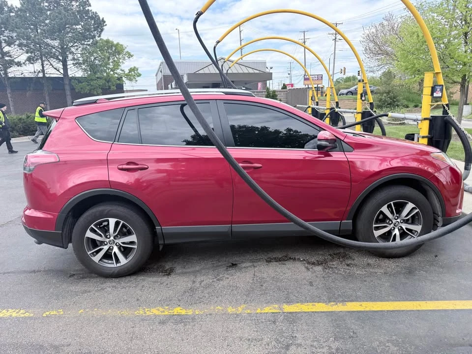 2017 Toyota RAV4 4th Gen - Image 8 of 12