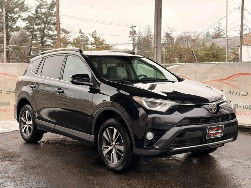2017 Toyota RAV4 4th Gen - Image 6 of 12