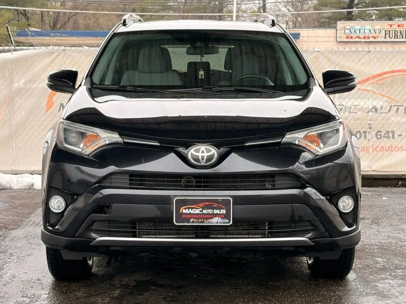 2017 Toyota RAV4 4th Gen - Image 5 of 12