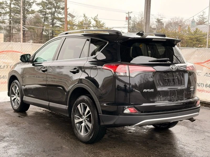 2017 Toyota RAV4 4th Gen - Image 11 of 12