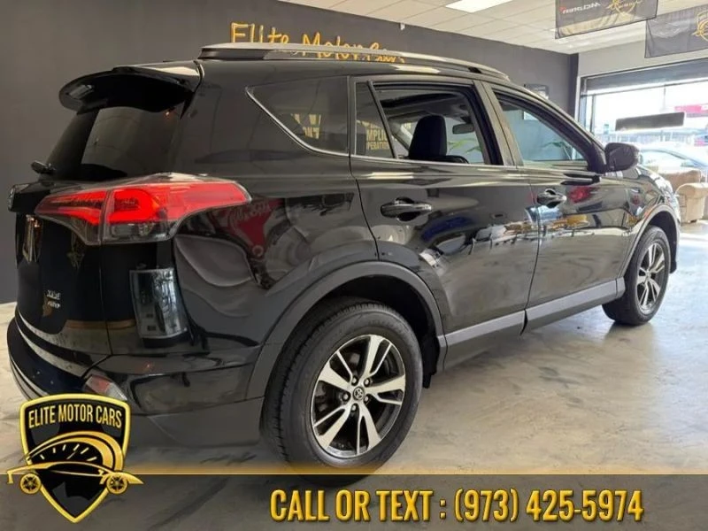 2017 Toyota RAV4 4th Gen - Image 5 of 12