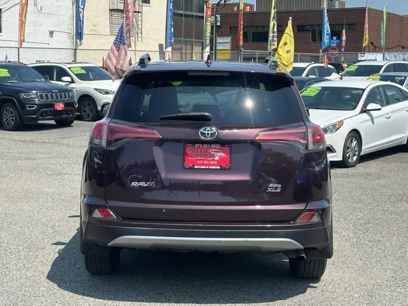 2017 Toyota RAV4 4th Gen - Image 5 of 12