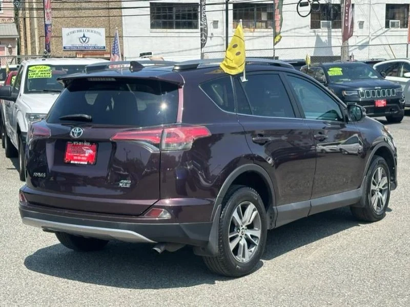 2017 Toyota RAV4 4th Gen - Image 4 of 12