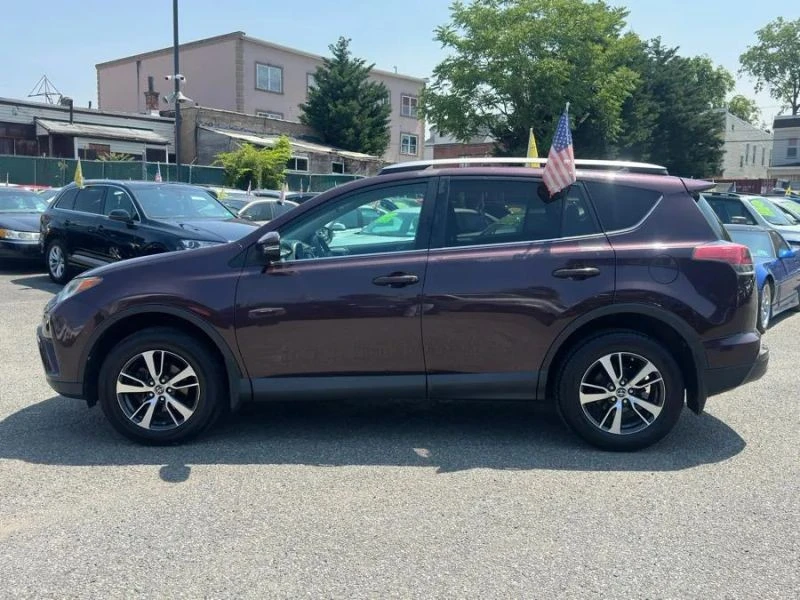 2017 Toyota RAV4 4th Gen - Image 8 of 12
