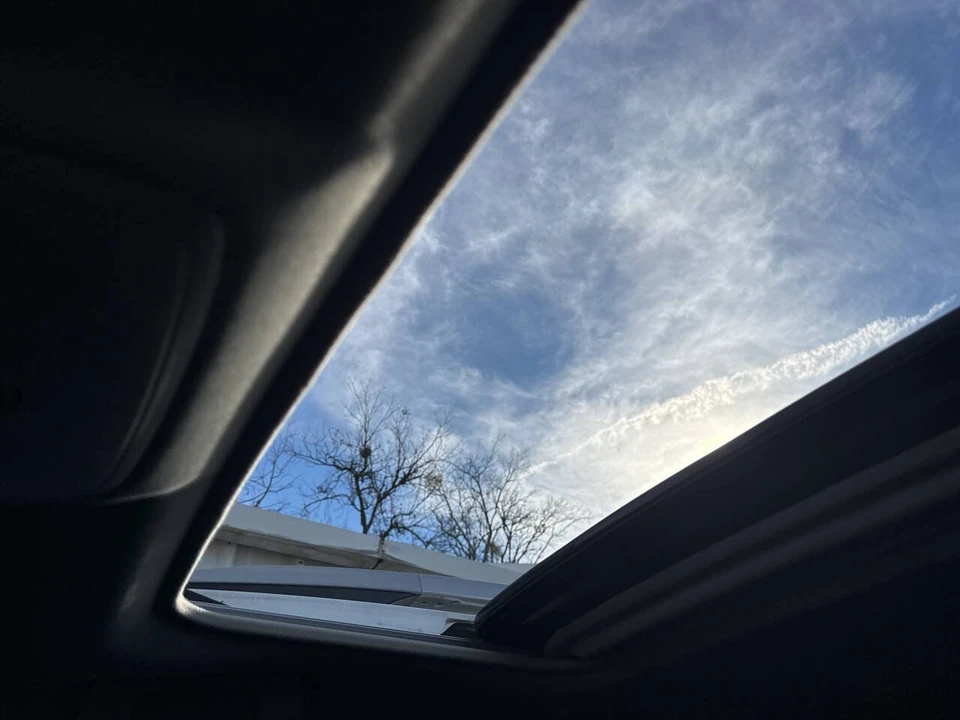 2017 Toyota RAV4 4th Gen - Image 14 of 19