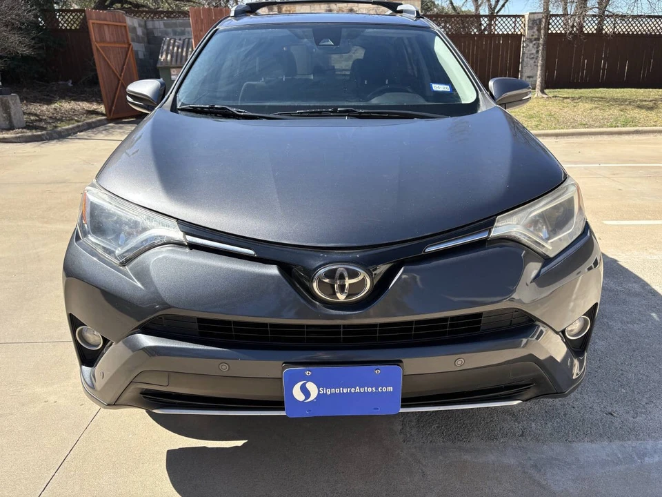 2017 Toyota RAV4 4th Gen - Image 9 of 18