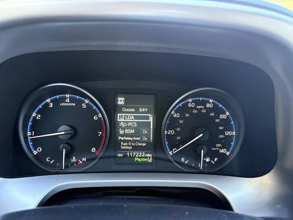 2017 Toyota RAV4 4th Gen - Image 18 of 18