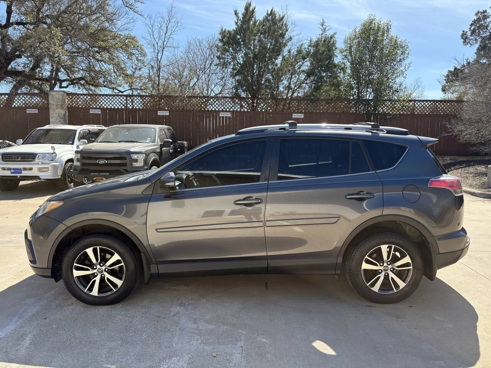2017 Toyota RAV4 4th Gen - Image 7 of 18