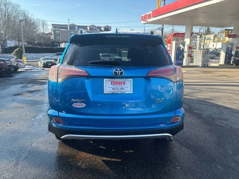 2017 Toyota RAV4 4th Gen - Image 5 of 12