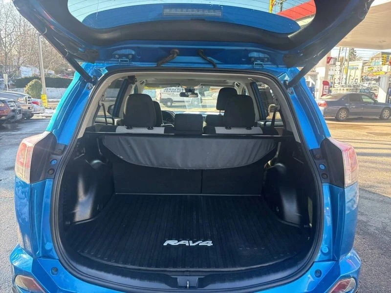 2017 Toyota RAV4 4th Gen - Image 11 of 12