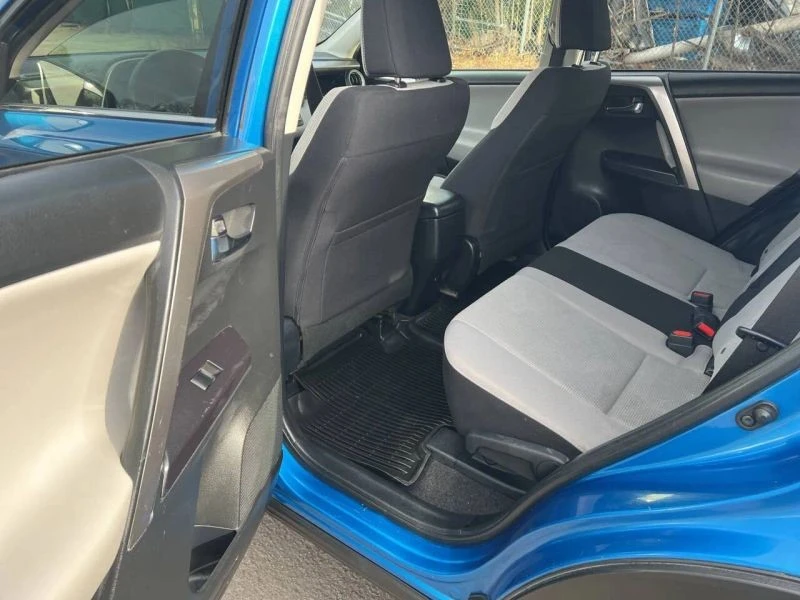2017 Toyota RAV4 4th Gen - Image 11 of 12