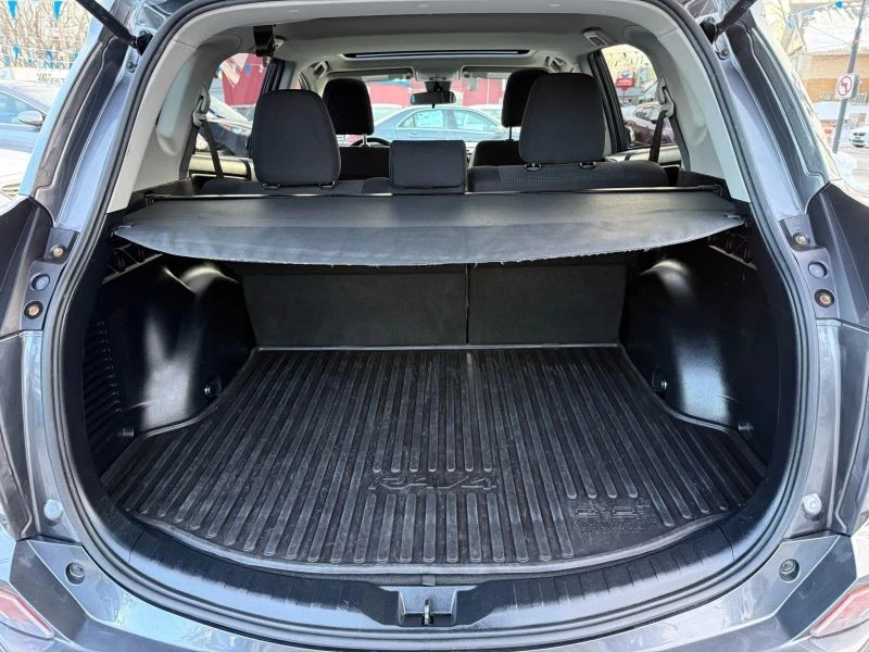 2017 Toyota RAV4 4th Gen - Image 11 of 12
